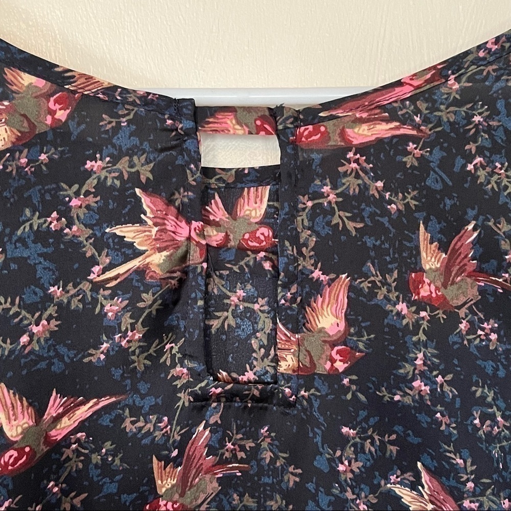 Anthropologie Tiny Floral Navy Bird Crop Top - Picture 5 of 12